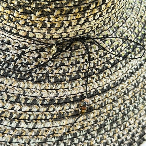 Theodora & Callum Black and White Wide-Brim Straw Hat
